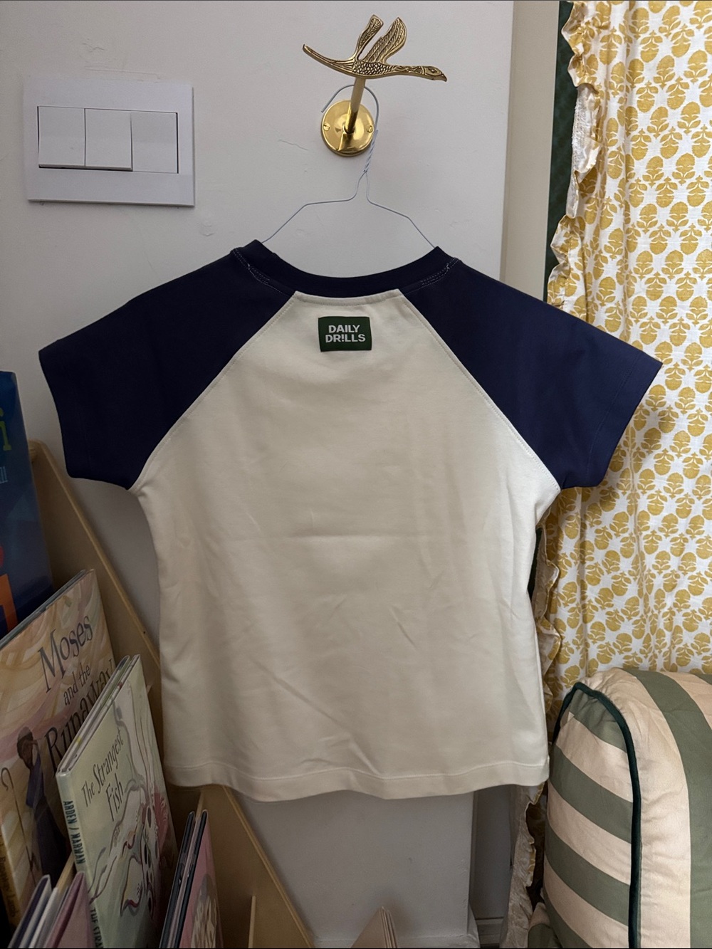 Daily Drills Raglan Everyday Tee - Picture 3 of 4